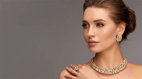 luxury jewlery - luxury women's jewelry.